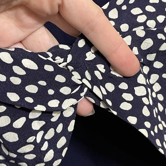 Privacy Please Siena Blue Polka Dotted Cropped Cut Out Top size Large - Picture 7 of 9